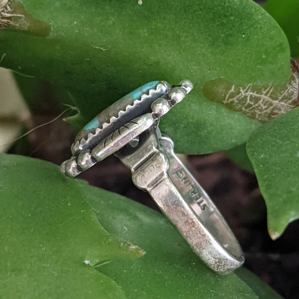 Vintage native American turquoise ring dainty southwestern sterling - Picture 6 of 6